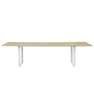 70/70 Table 295 x 108