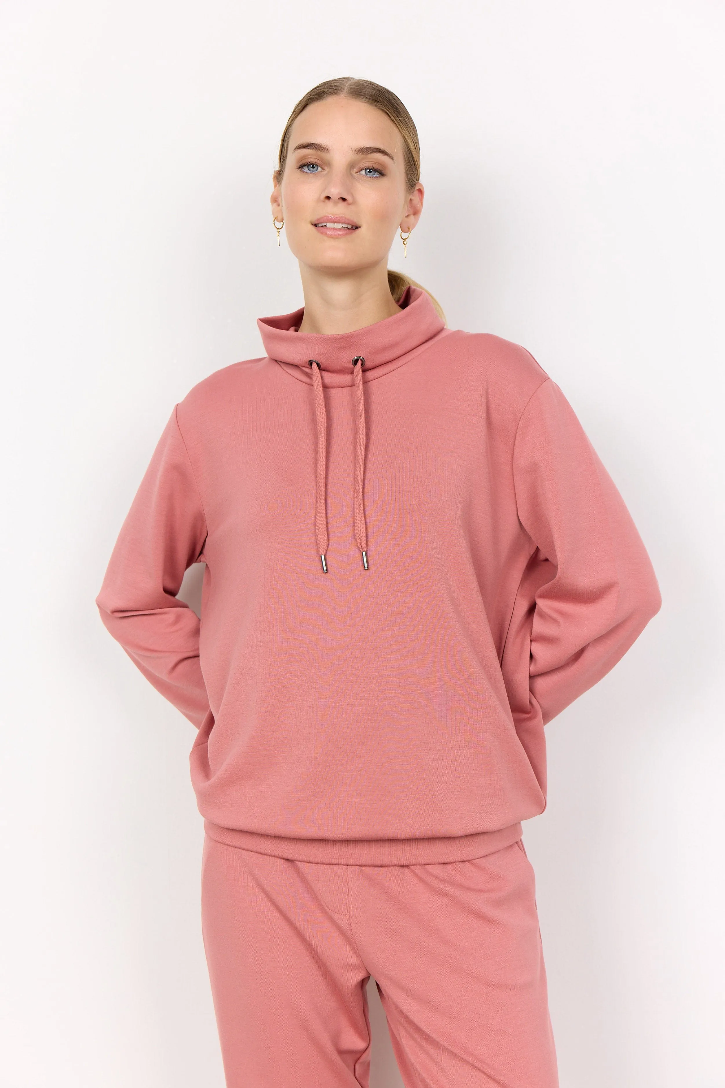 Banu High Neck Sweatshirt - Blush