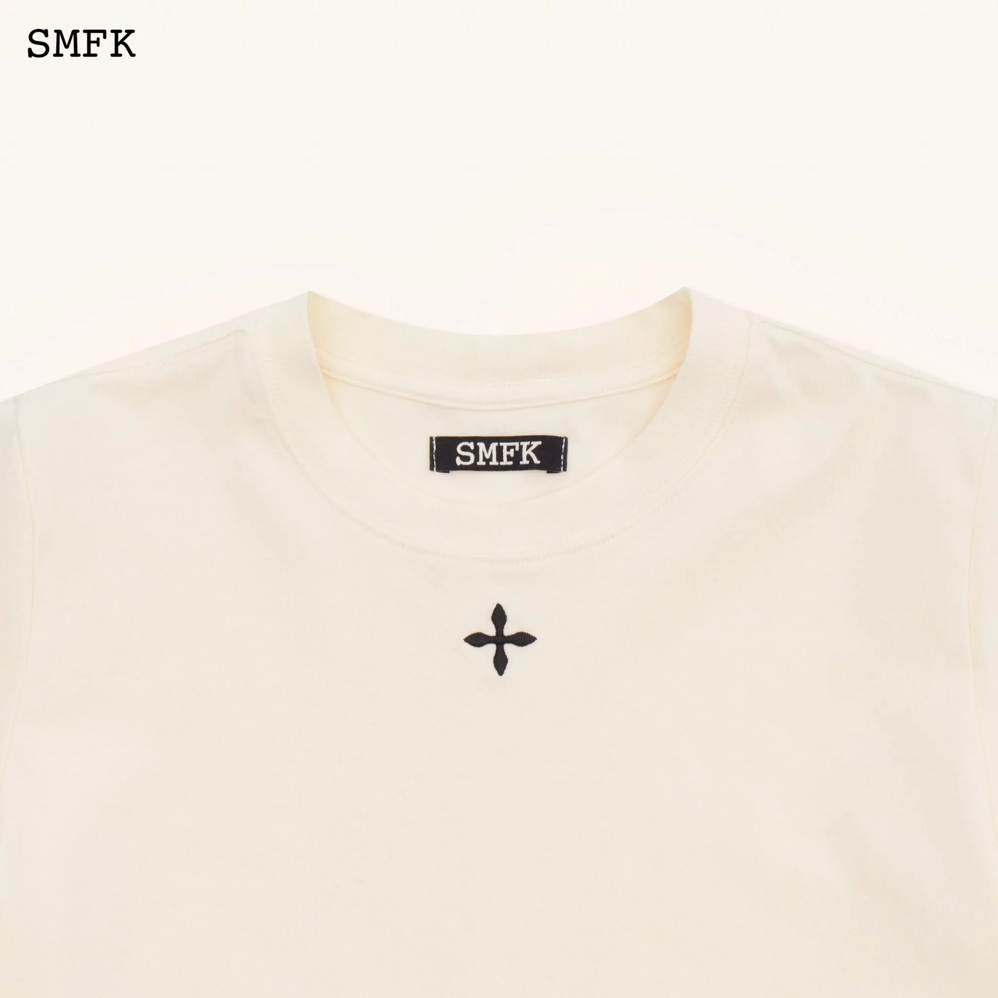 Compass Hug Slim-Fit Tee In White