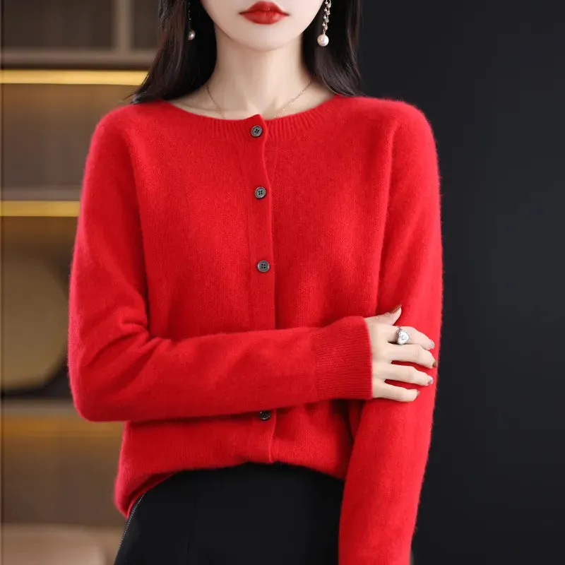 ELEANOR - Soft Button-Up Cardigan