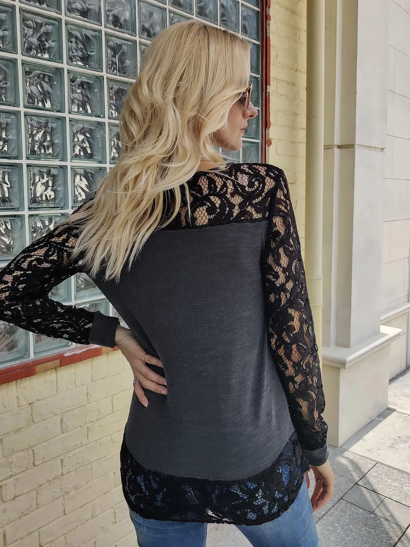 Elegant Colorblock Sheer Long Sleeve Round Neck Regular Women Top