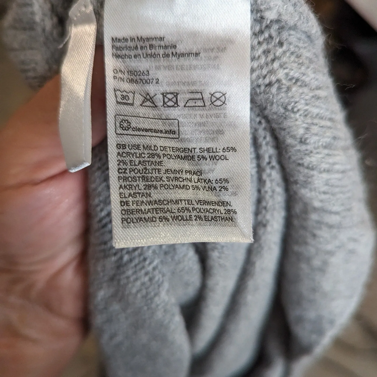H & M Wool Kids Sweater / Double Size