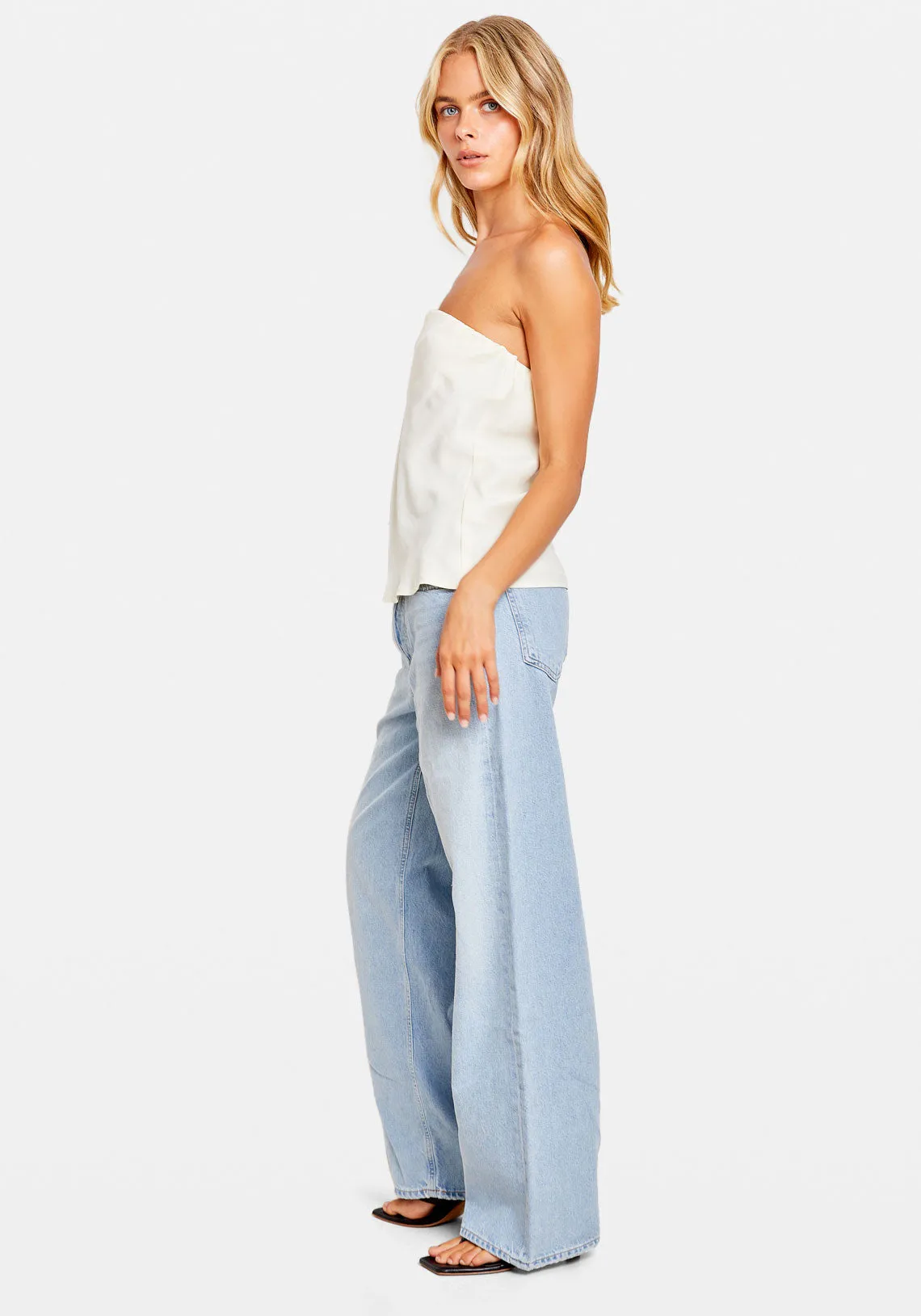 SATINY TUBE TOP CREME